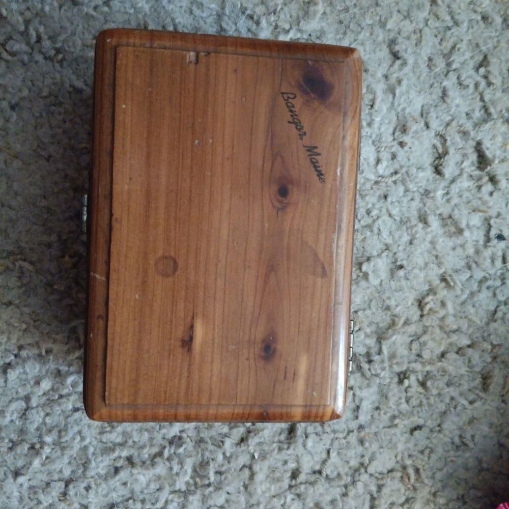 vintage cedar box travel souvenir jewelry memory box